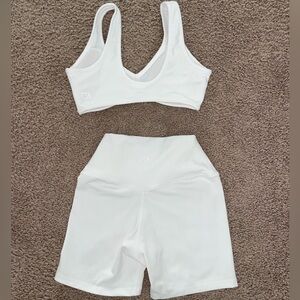 White Cropshop Boutique Set